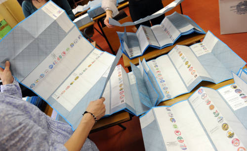 Immagine nel testo correlata a: Amministrative 2011, bene gli ascolti di tg e speciali in onda in tv