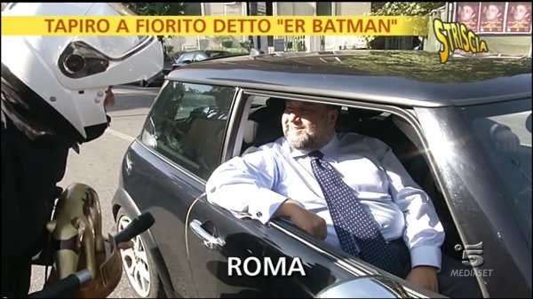 Striscia la Notizia: nella prima puntata tapiro d'Oro a Franco Fiorito