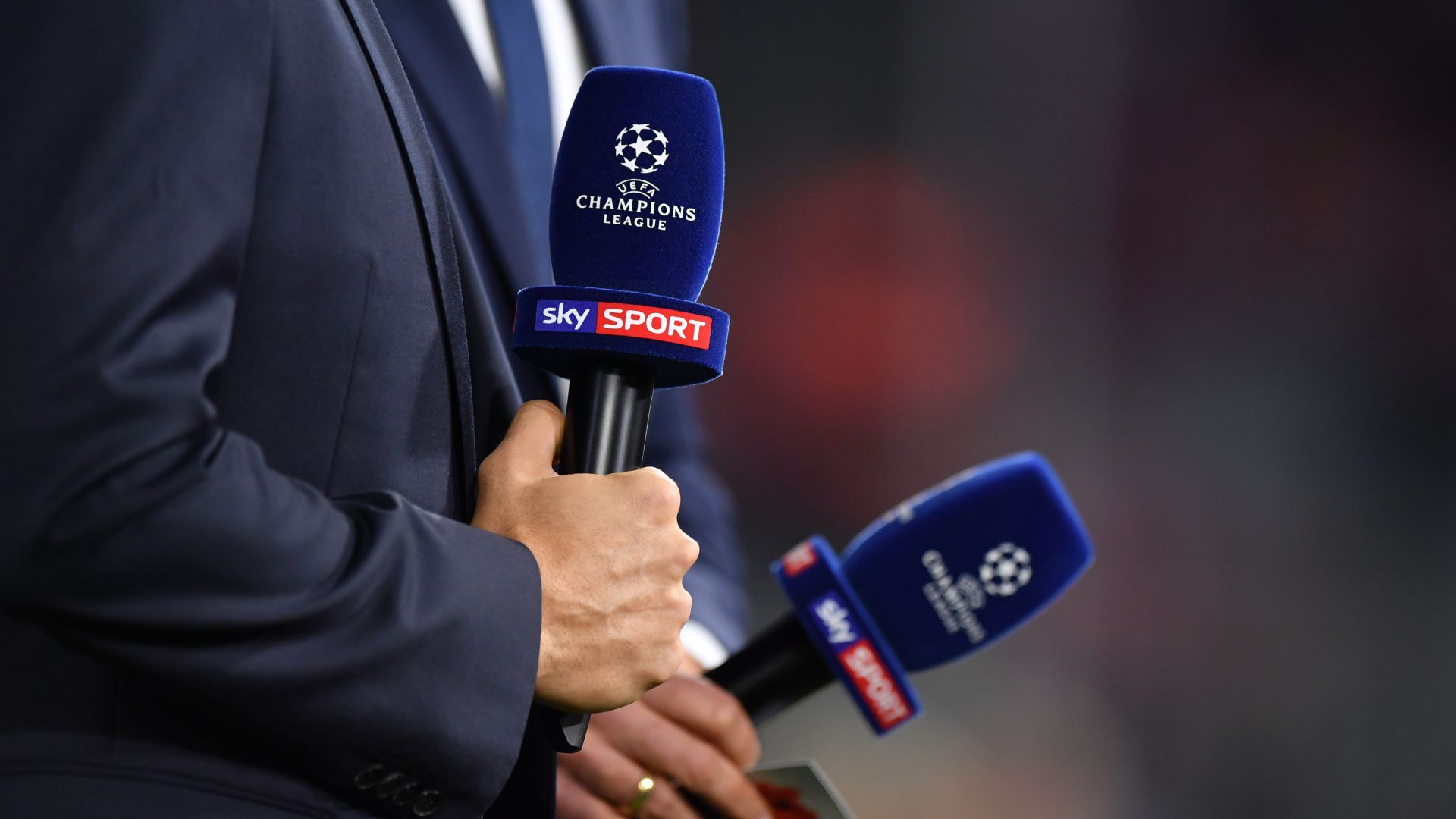 Foto - Sky Sport, Diretta Playoff Champions Andata - Palinsesto e Telecronisti