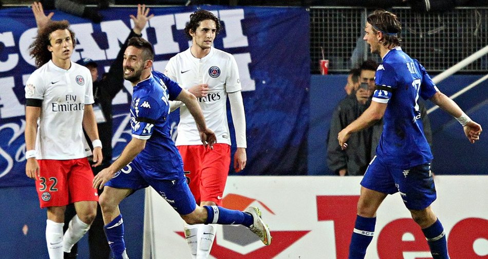 Calcio Estero Premium Mediaset - Programma e Telecronisti 8 - 10 Gennaio - immagine di copertura per i programmi TV