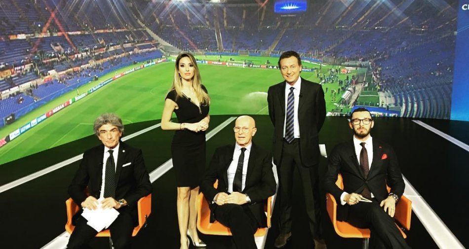 Foto - Premium Mediaset, Champions Ottavi Andata #2 - Programma e Telecronisti