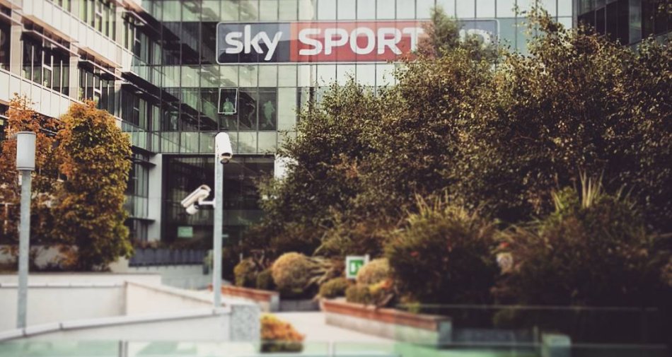 Foto - Sky Sport, Serie A Diretta 5a Giornata - Palinsesto e Telecronisti Calcio