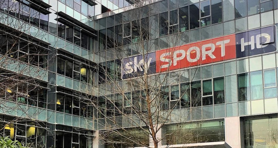 Foto - Sky Sport, Serie A Diretta 26a Giornata - Palinsesto e Telecronisti Calcio