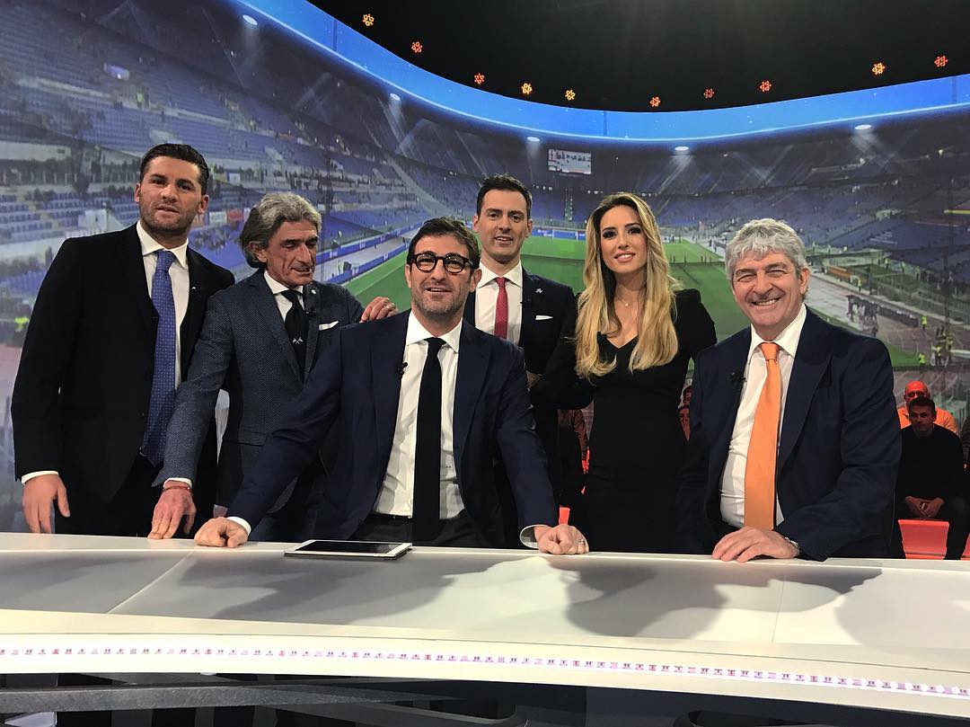 Foto - Serie A Premium Sport Diretta 27a Giornata - Palinsesto e Telecronisti Mediaset