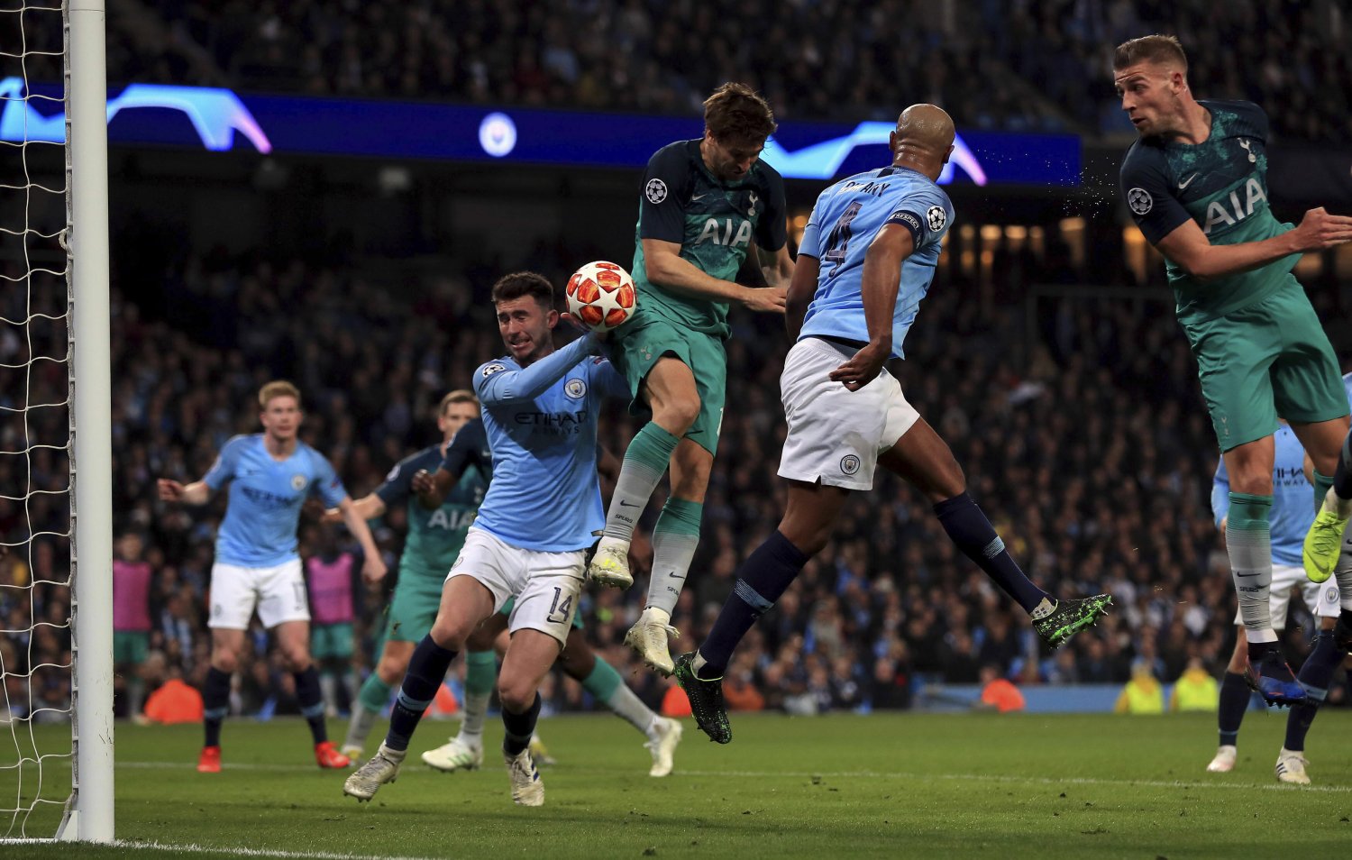 Calcio Estero Sky Sport - Programma e Telecronisti dal 20 al 24 Aprile