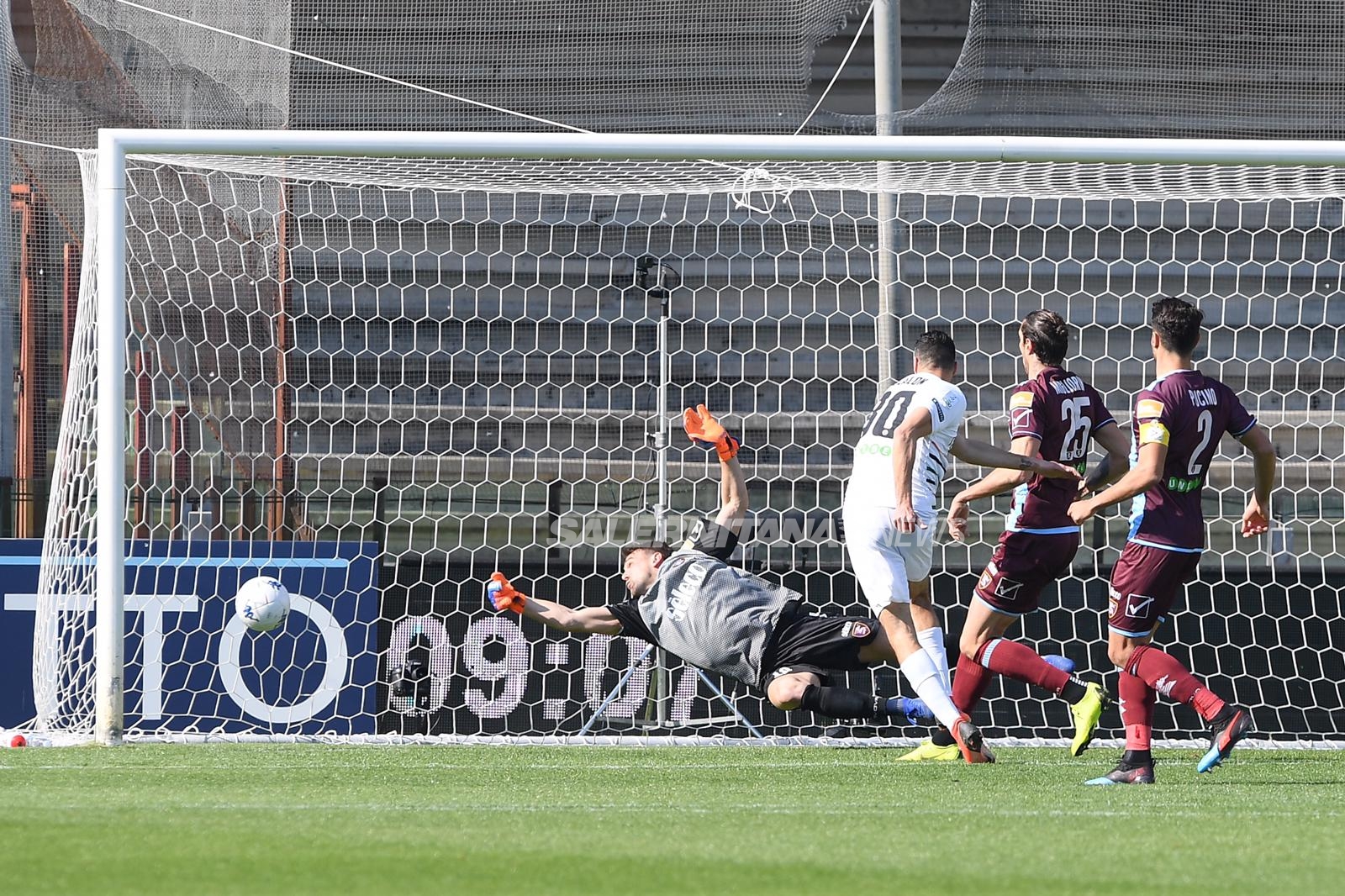 DAZN Serie B Playout - Diretta Esclusiva | Palinsesto e Telecronisti
