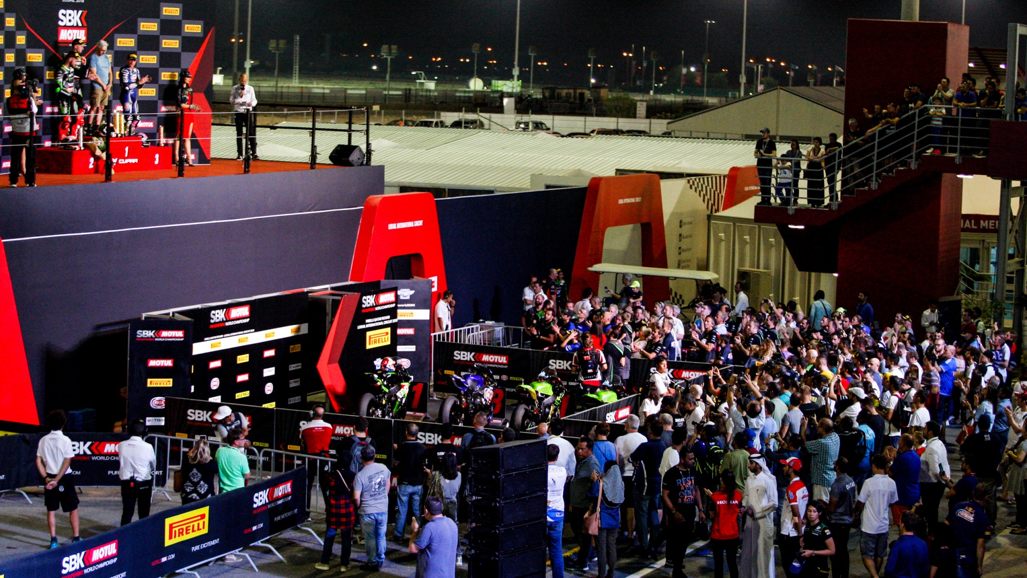 Foto - Sky Sport MotoGP e TV8, Diretta SuperBike Round Qatar (25 e 26 Ottobre )
