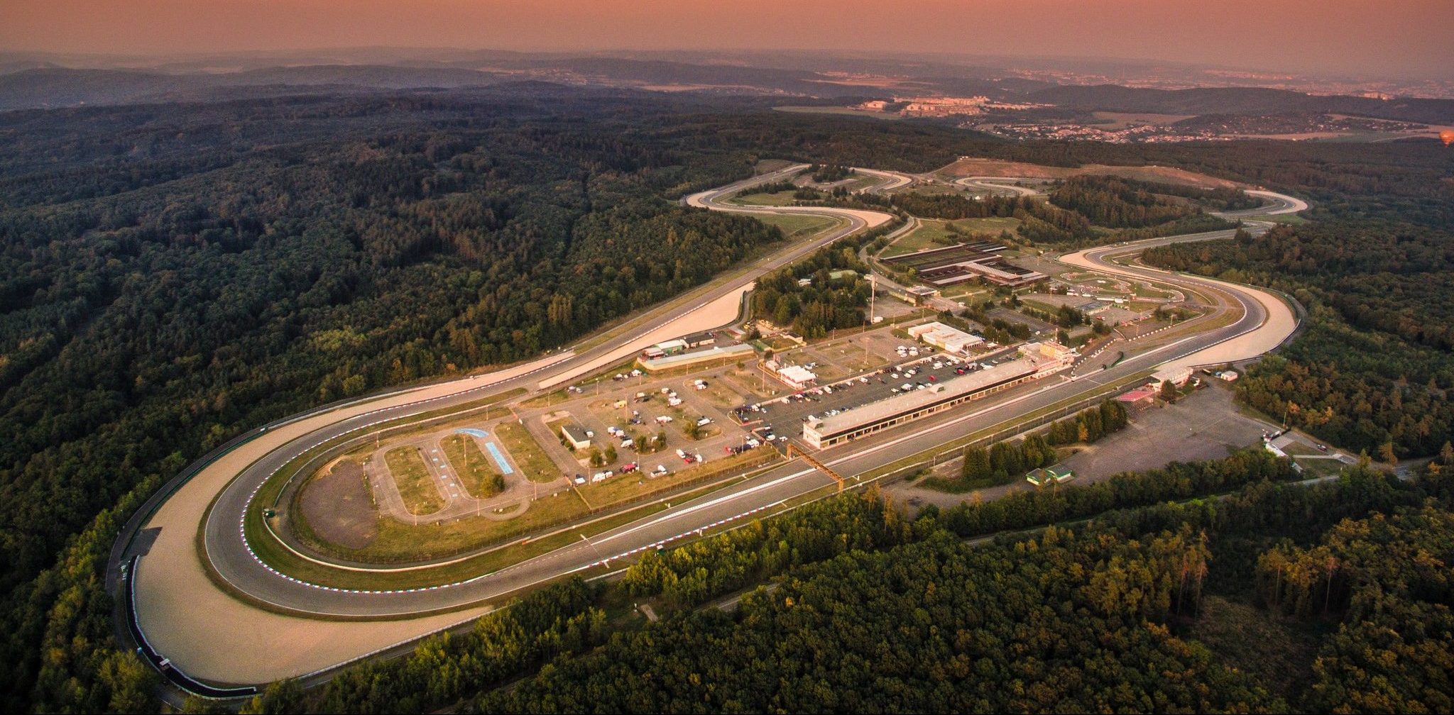 Sky Sport MotoGP, Diretta Gp Repubblica Ceca (6 - 9 Agosto 2020). Differita TV8 - immagine di copertura per i programmi TV