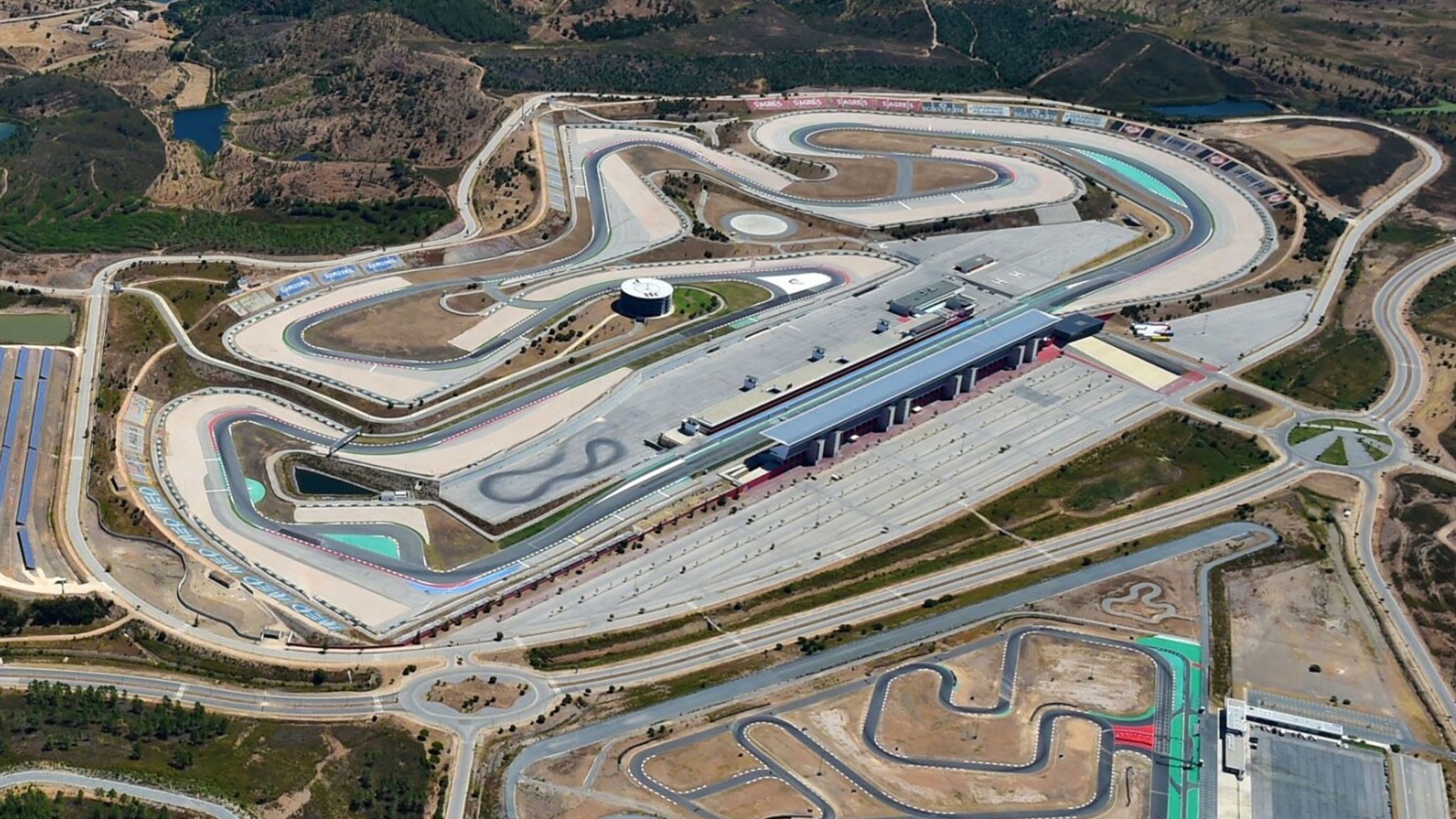 Sky Sport F1, Diretta Esclusiva Gp Portogallo 2020. In chiaro differita TV8 - immagine di copertura per i programmi TV