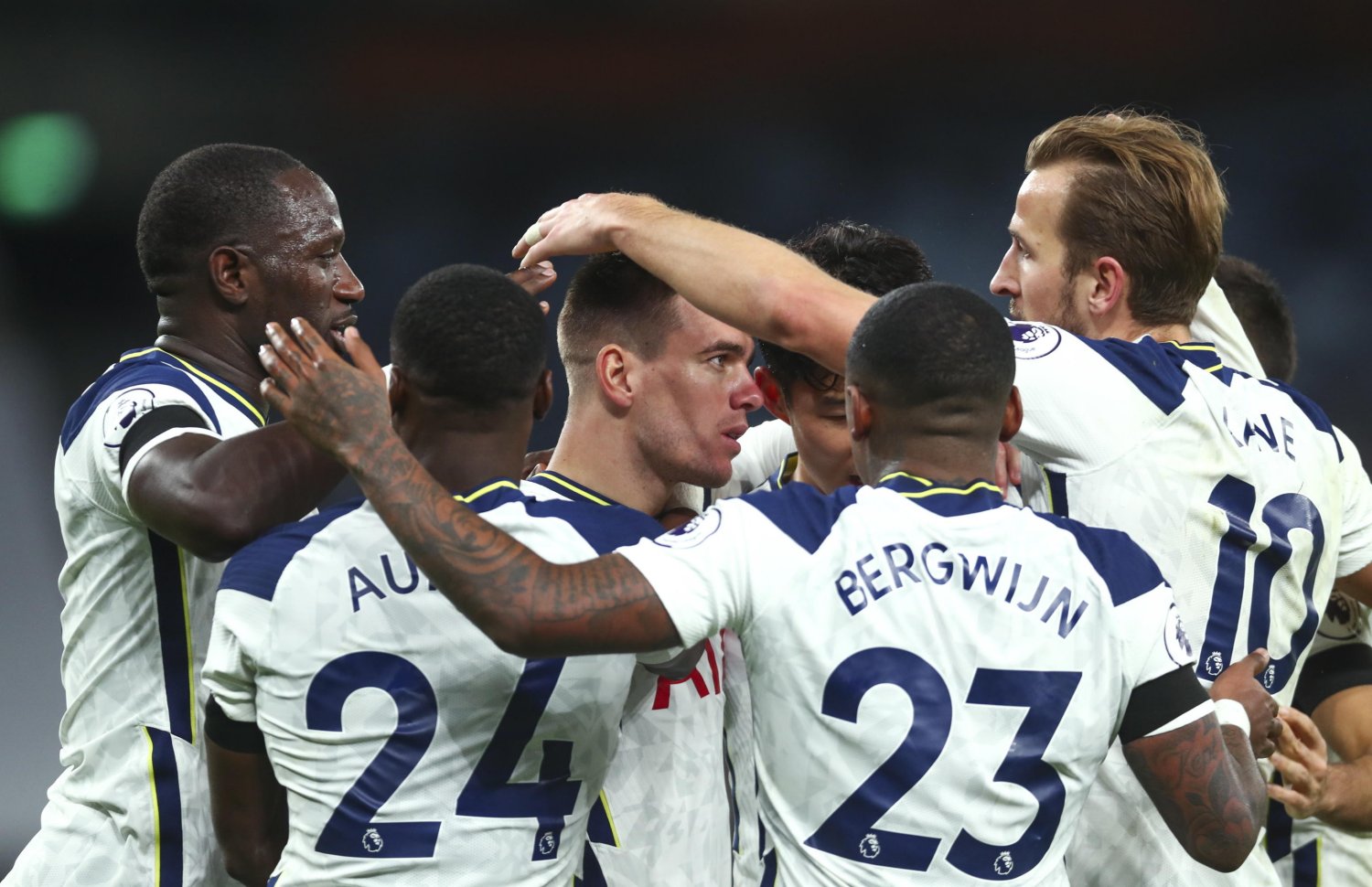 Calcio Estero Sky Sport, Bundesliga e Premier League (dal 27 al 30 Novembre) - immagine di copertura per i programmi TV