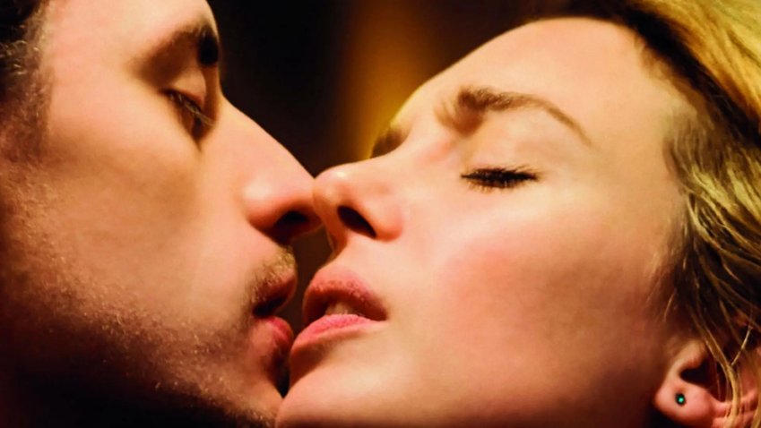 Sabato 25 Settembre 2021 Sky e Premium Cinema, L'amante russo - immagine di copertura per i programmi TV