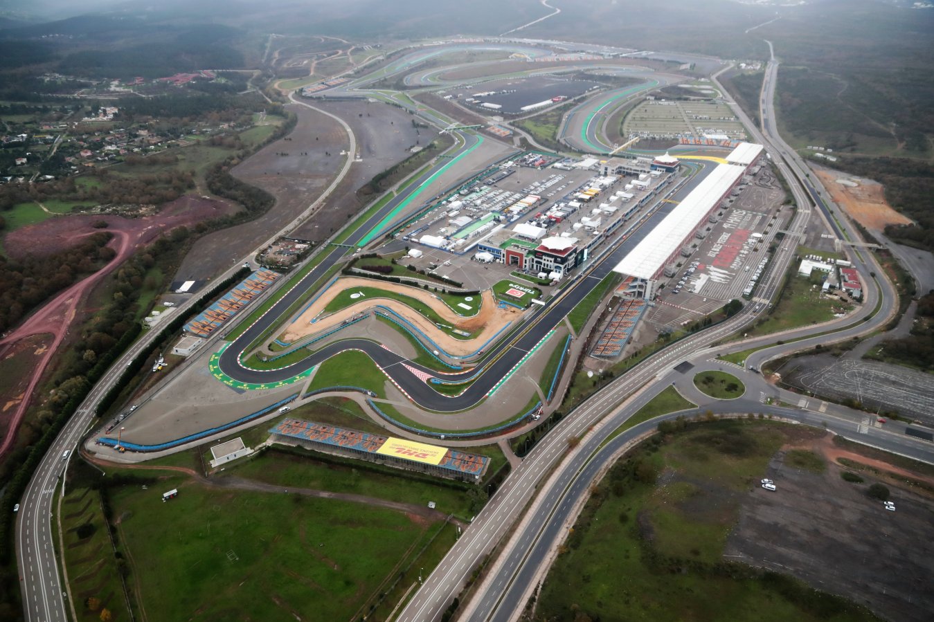 F1, GP Turchia 2021 in diretta su Sky Sport e in streaming NOW (differita TV8) - immagine di copertura per i programmi TV