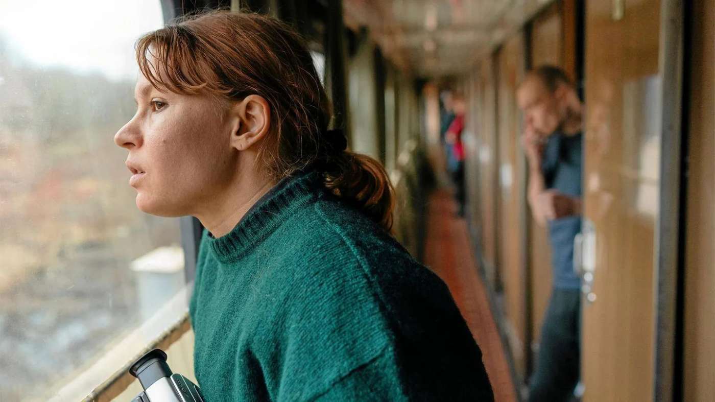 Giovedi 28 Luglio 2022 Sky Cinema, Scompartimento n.6 - immagine di copertura per i programmi TV