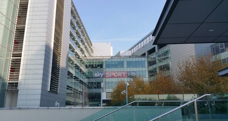 Sky Italia dal 1 Aprile 2018 torna alla fatturazione mensile. Il costo annuale non cambia