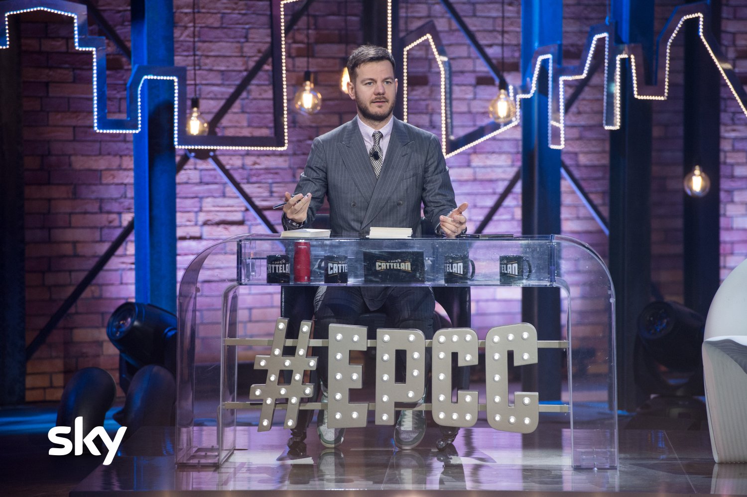 Immagine di EPCC Alive, puntata speciale solo sui social dello show di Cattelan - Scopri di più su Sky Italia