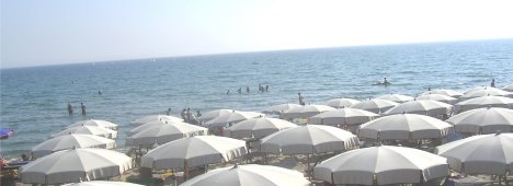 Immagine di Buon Ferragosto dalla redazione a tutti i lettori di Digital-Sat.it - Scopri di più su Satellite / Estero