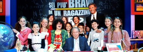 Immagine nel testo correlata a: SKY Uno: Sei più bravo di un ragazzino di 5?, stasera ospite vip Mike Bongiorno
