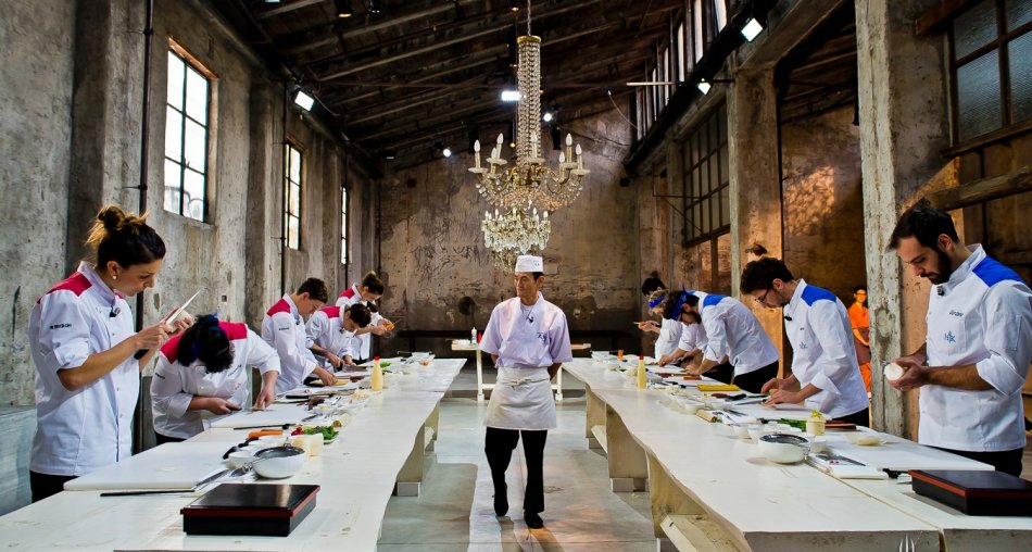 Visualizza: Hell's Kitchen, ieri sera su Sky Chef Cracco in un tour di sapori da tutto il mondo su Digital-News.it Immagine di Hell's Kitchen, ieri sera su Sky Chef Cracco in un tour di sapori da tutto il mondo - Scopri di più su Sky Italia