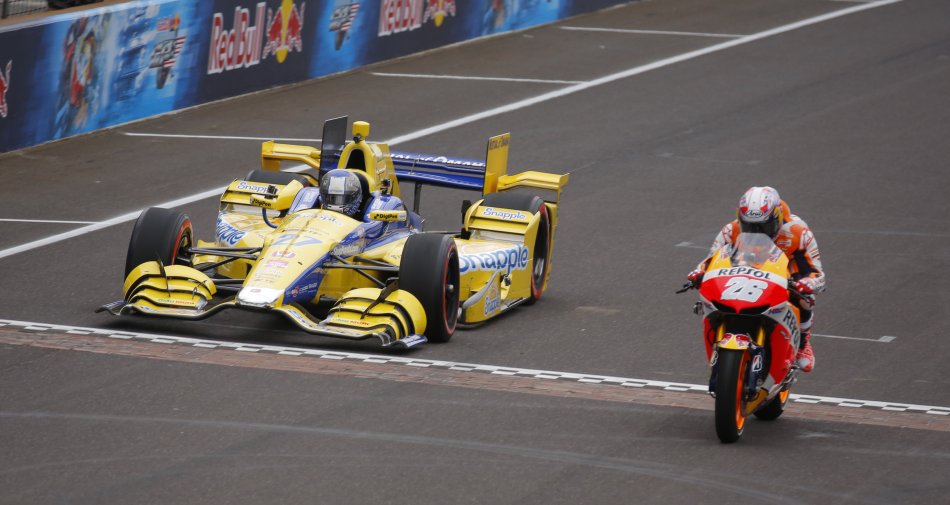 Immagine di MotoGP Indianapolis 2015, Qualifiche - Diretta esclusiva Sky Sport MotoGP HD e Cielo Tv - Scopri di più su Sky Italia