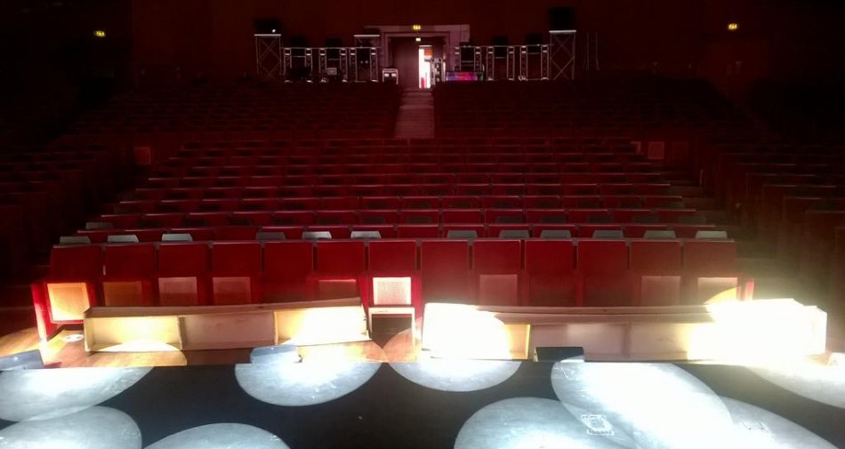 Immagine di Pioggia di stelle agli #SkyUpfront, la presentazione dei nuovi palinsesti Sky e Fox - Scopri di più su Sky Italia