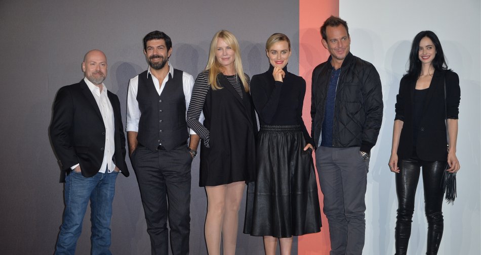 Immagine di Analisi Mediobanca: "Arrivo NetFlix potrebbe far ripartire progetto Sky-Mediaset" - Scopri di più su Economia