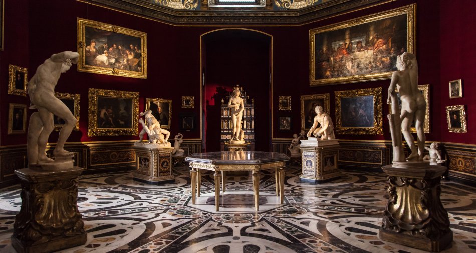 Firenze/Uffizi 3D/4k - Italia, la scuola del bello: il progetto Sky Italia dedicato alle scuole