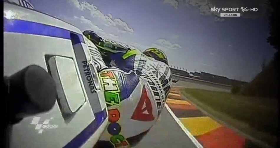 Immagine di Solo su Sky una 'VALE cam' per seguire la gara di Rossi in sella alla sua moto - Scopri di più su Sky Italia