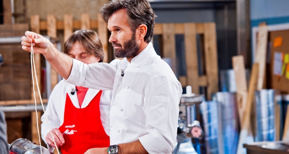 Cracco: «Nel nuovo Hell's Kitchen (su Sky Uno) vincerà chi sbaglierà di meno»