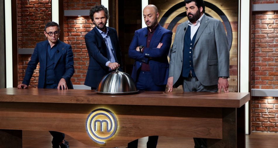 Immagine di #MasterchefIT, stasera su Sky Uno HD è sempre più tutti contro tutti - Scopri di più su Sky Italia