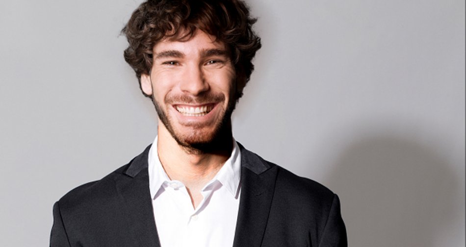 Visualizza: Álvaro von Richetti nuovo volto e conduttore di Fox Sports Italia su Digital-News.it Immagine di Álvaro von Richetti nuovo volto e conduttore di Fox Sports Italia - Scopri di più su Sky Italia