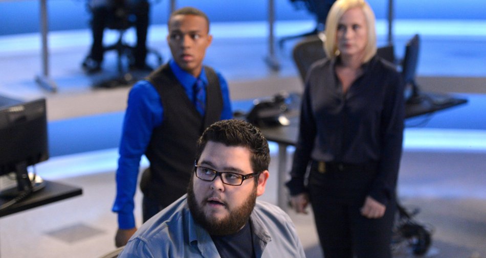 Immagine di AXN, ascolti in crescita e novità primaverili. Da stasera CSI: Cyber sul canale 122 Sky - Scopri di più su Sky Italia
