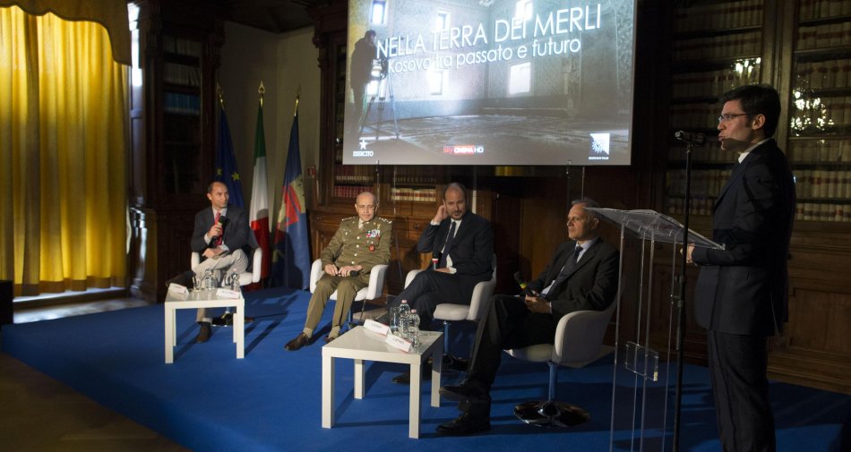 Immagine di Nella Terra dei Merli, l'Esercito Italiano in Kosovo nel racconto di Sky Cinema e Sky TG24 - Scopri di più su Sky Italia
