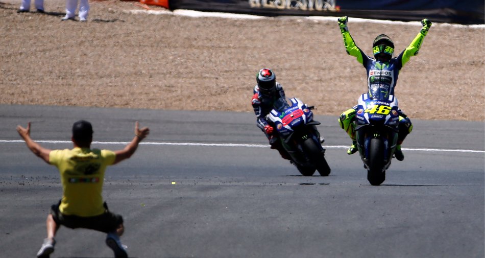 Immagine di Sky Sport MotoGP HD, ascolti al top per il trionfo in Spagna di Valentino Rossi e il podio di Nicolò Bulega - Scopri di più su Sky Italia