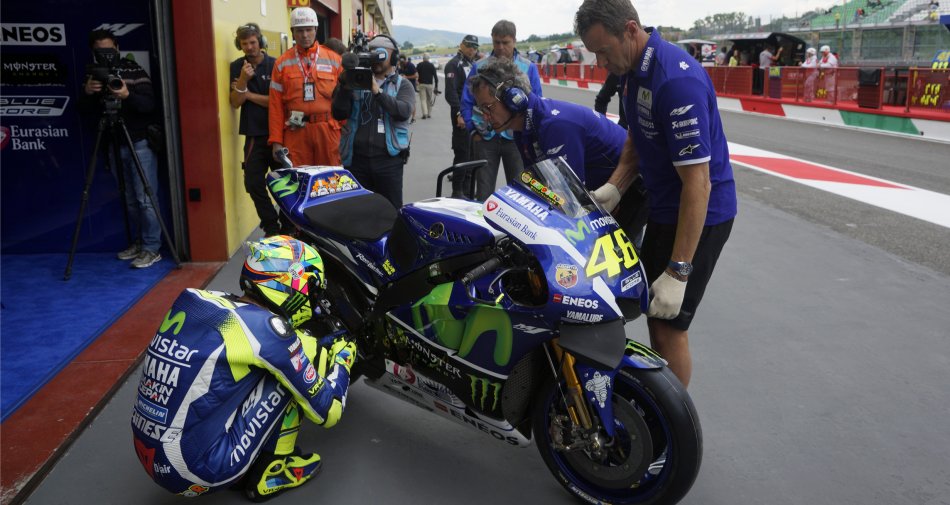 Immagine di MotoGP Italia 2016, Qualifiche - Diretta Sky Sport 1, Sky Sport MotoGP HD e Tv8 - Scopri di più su Sky Italia