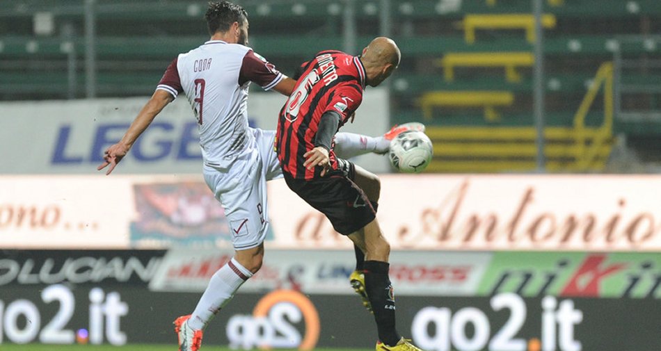 Immagine di Serie B, playout in diretta esclusiva Sky: stasera andata Virtus Lanciano - Salernitana - Scopri di più su Sky Italia