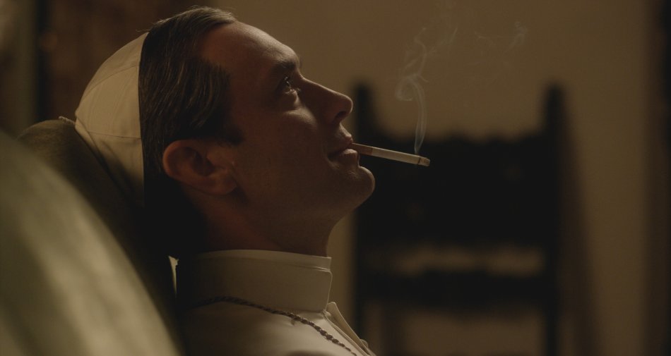 Immagine di Svelate le prime immagini di The Young Pope, la serie tv di Sorrentino per Sky - Scopri di più su Sky Italia