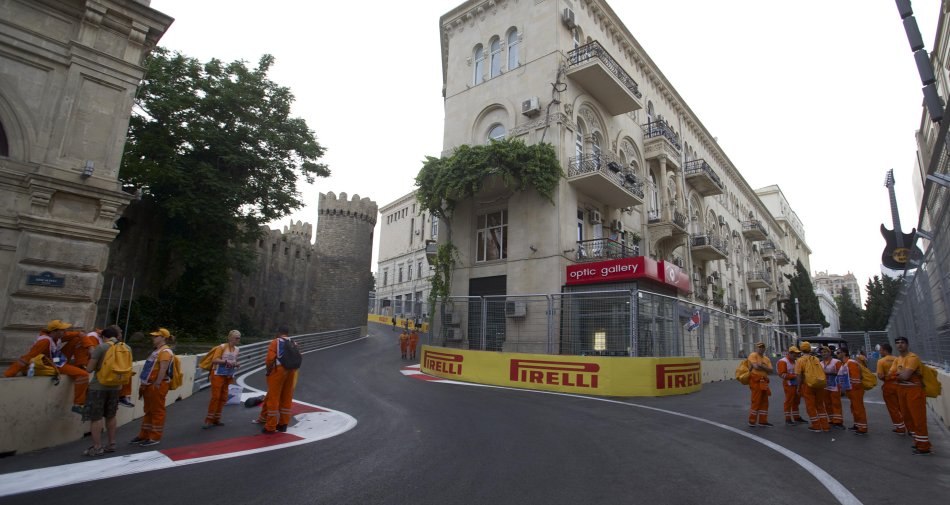 Immagine di F1 Europa 2016, Prove Libere - Diretta Sky Sport F1 HD e Rai Sport  - Scopri di più su Sky Italia