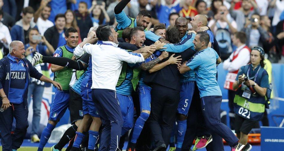 Visualizza: Gli azzurri di Conte continuano a volare in Francia e su Sky Sport: 2,665 milioni per Italia-Spagna su Digital-News.it Immagine di Gli azzurri di Conte continuano a volare in Francia e su Sky Sport: 2,665 milioni per Italia-Spagna - Scopri di più su Sky Italia