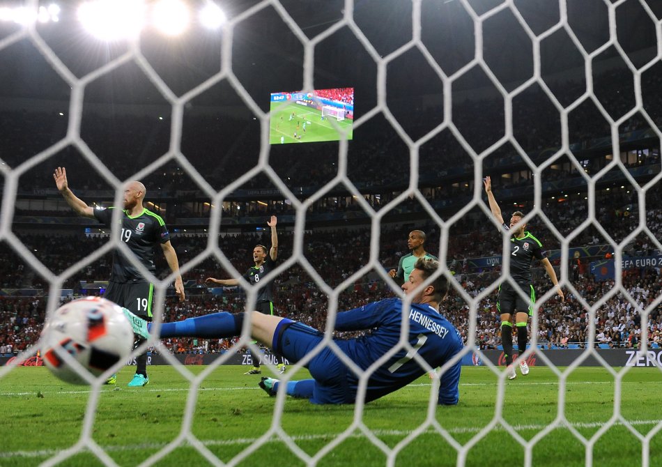 Immagine di 1 milione e 100 mila su Sky per la semifinale Portogallo-Galles. Stasera bigmatch Francia-Germania - Scopri di più su Sky Italia