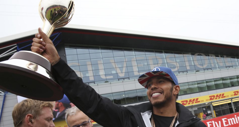 Visualizza: F1 Gran Bretagna 2016, Prove Libere - Diretta esclusiva Sky Sport F1 HD su Digital-News.it Immagine di F1 Gran Bretagna 2016, Prove Libere - Diretta esclusiva Sky Sport F1 HD - Scopri di più su Sky Italia