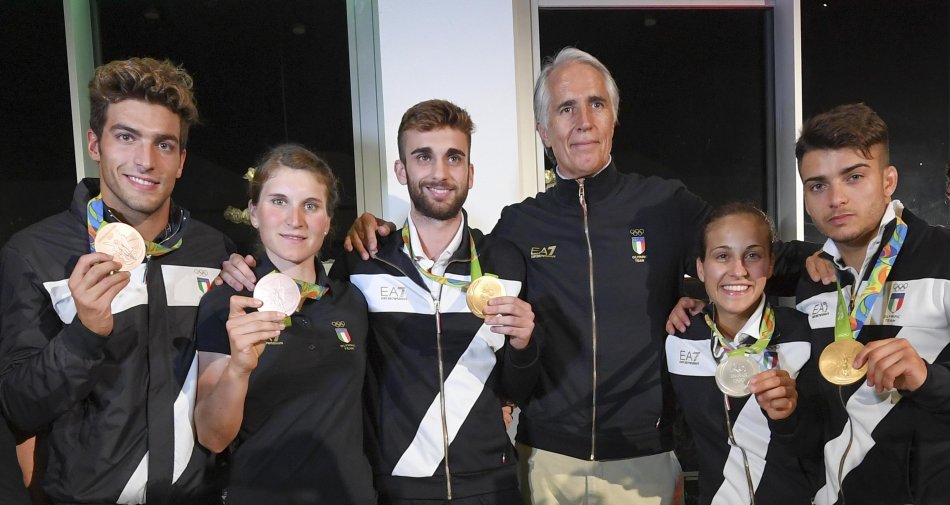 Immagine di Fabio Basile, medaglia oro a Rio imita i personaggi cult di Gomorra - La Serie - Scopri di più su Sky Italia