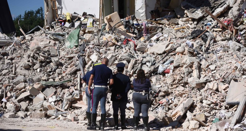 Immagine di Sisma, tutti incollati alla tv per dirette e tg. Record per SkyTG24 - Scopri di più su Televisione