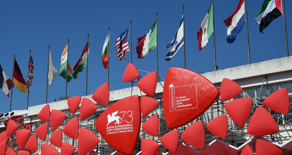 Immagine di 73 Mostra del Cinema di Venezia, gli appuntamenti tv sui canali Rai, Mediaset e Sky - Scopri di più su Televisione