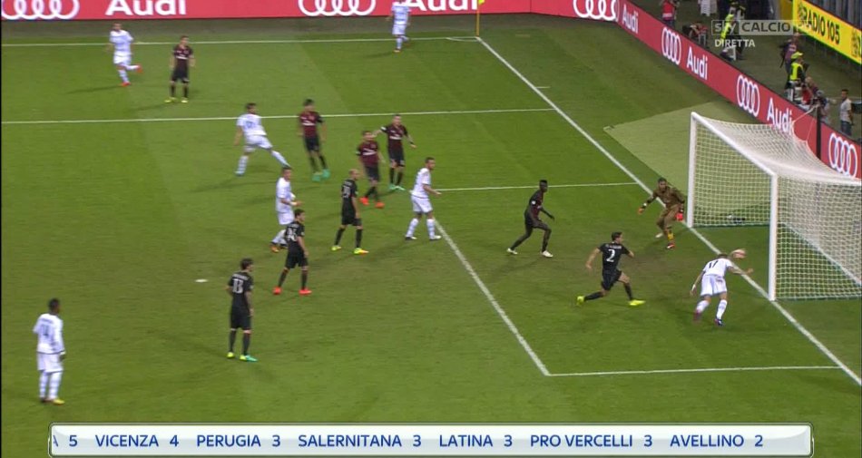 Immagine di Dopo Euro 2016 torna il Super HD di Sky Sport per gli anticipi e posticipi di Serie A - Scopri di più su Sky Italia