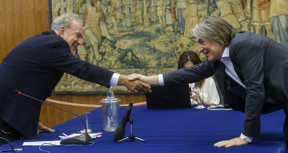 Visualizza: Santoro: «Torno in Rai con 'Italia' un linguaggio nuovo, 4 puntate da mercoledi'» su Digital-News.it Immagine di Santoro: «Torno in Rai con 'Italia' un linguaggio nuovo, 4 puntate da mercoledi'» - Scopri di più su Televisione