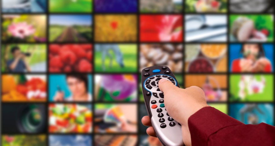 Costa troppo la pay tv in tutta Europa e l'emorragia di abbonati si fa sentire ovunque
