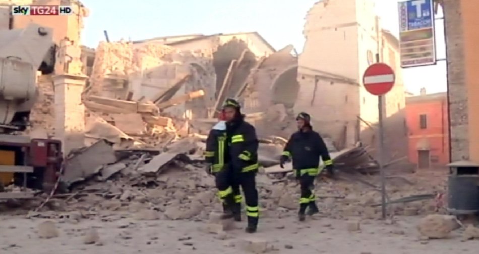 Immagine di Di Bella (Rai News) si scusa: «Le immagini del terremoto erano riprese Sky TG24 HD». - Scopri di più su Televisione