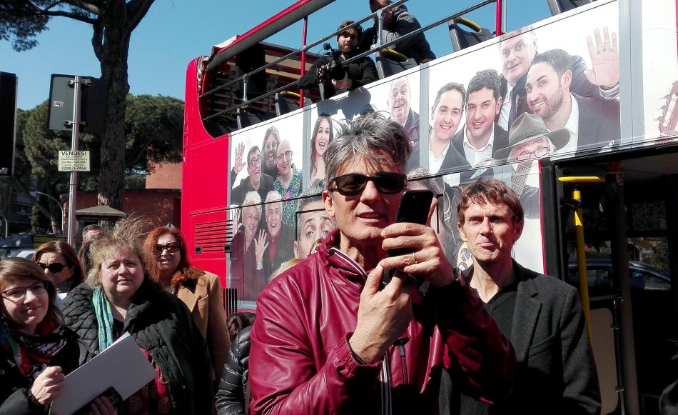 Immagine di Fiorello spiazza tutti. Chiude Edicola e torna al varietà: «Ho bisogno di nuovi stimoli»  - Scopri su Televisione