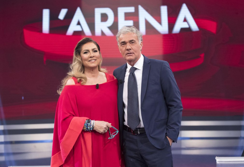 Immagine di Rai: per i bookie con tetto stipendi perderà Conti, Clerici e Giletti - Scopri di più su Televisione