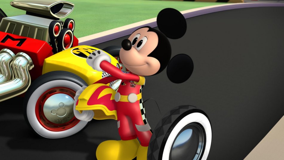 Topolino e amici del rally sfrecciano solo su Disney Junior (disponibile con SkyKids App)